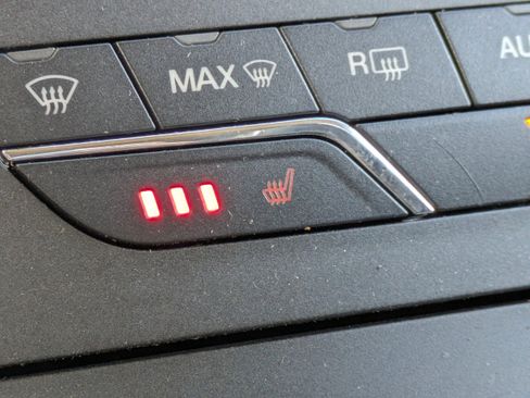 Used 2017 Ford Edge SEL w/ Equipment Group 201A image 24