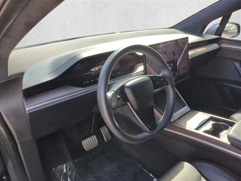 Used 2024 Tesla Model X AWD/4WD image 11