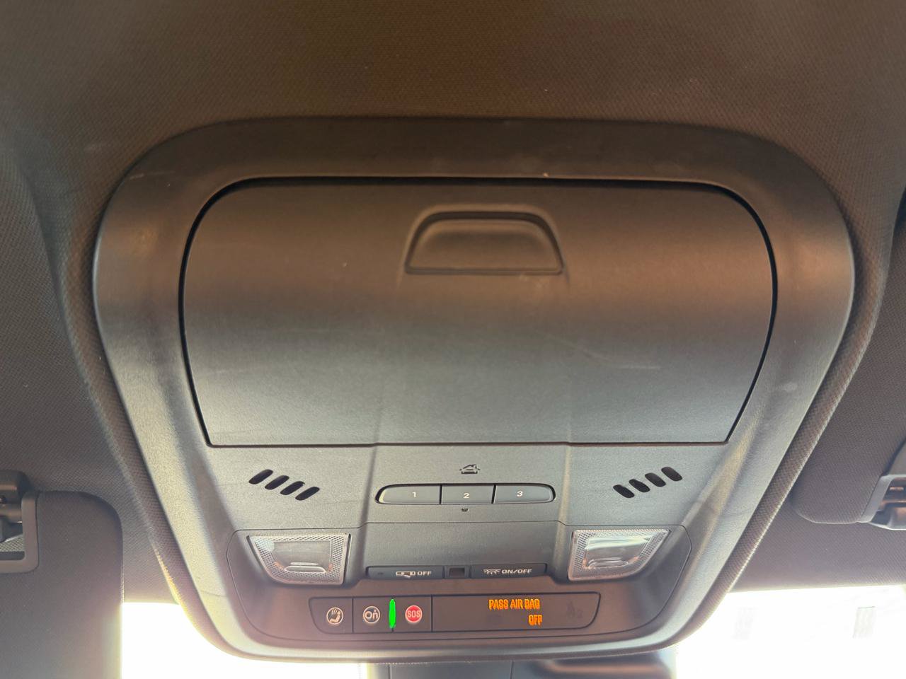 Used 2019 Cadillac XT4 Premium Luxury AWD/4WD image 24