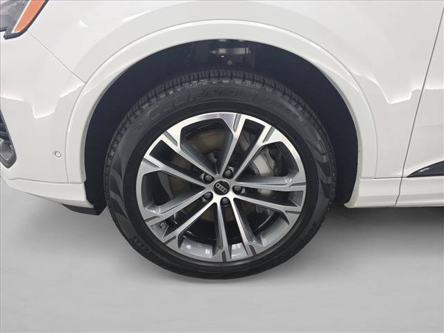 Used 2026 Audi Q7 2.0T Premium w/ Convenience Plus Package AWD/4WD image 25