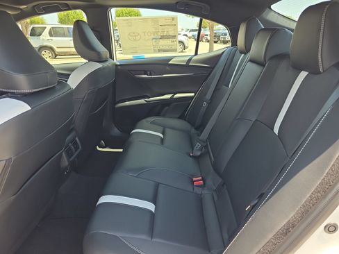 New 2026 Toyota Camry SE w/ Convenience Package FWD image 10