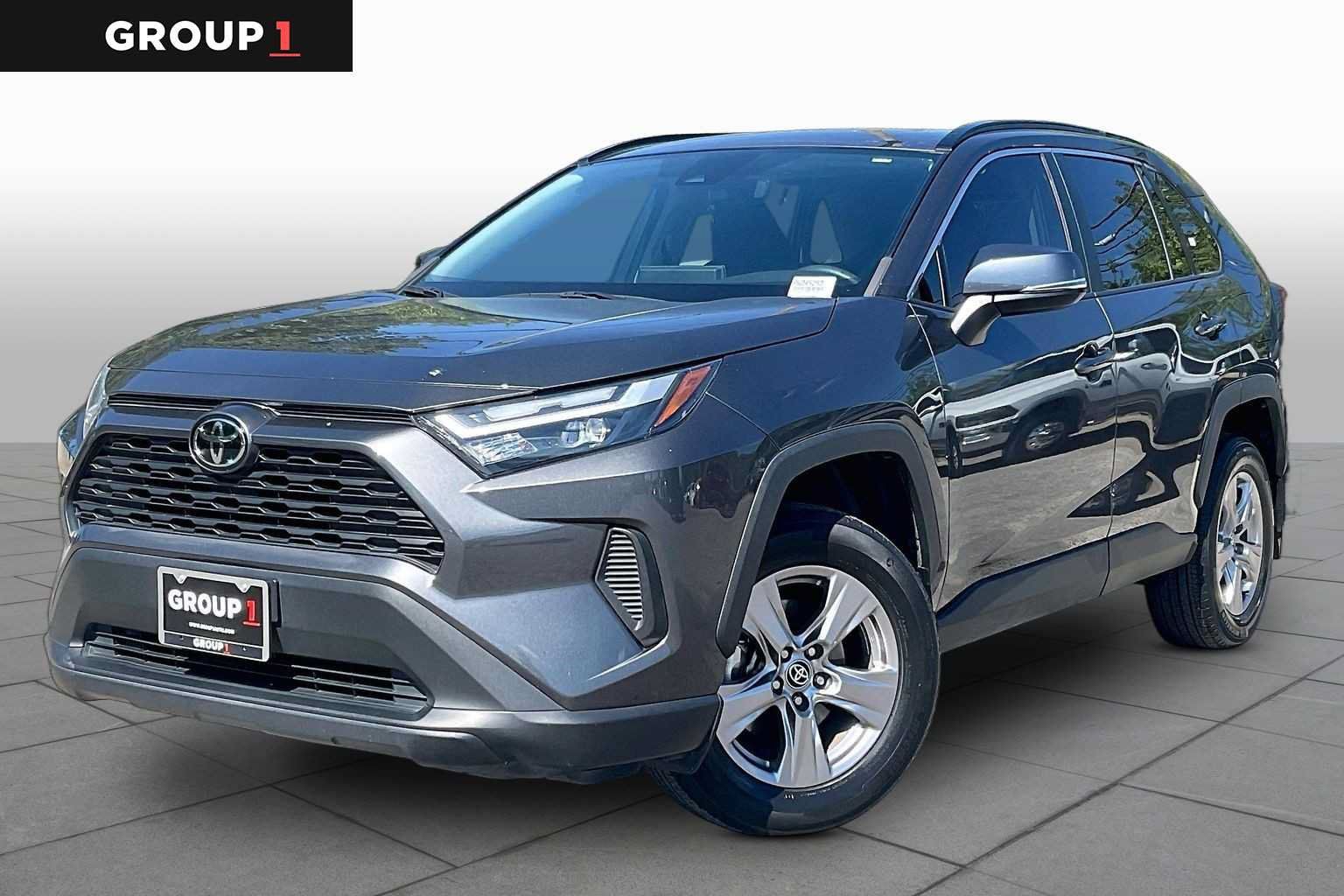 Used 2023 Toyota RAV4 XLE w/ Convenience Package FWD image 1
