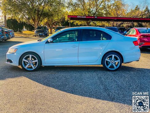 Used 2012 Volkswagen Jetta SE image 5