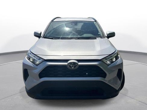 Used 2025 Toyota RAV4 XLE FWD image 3