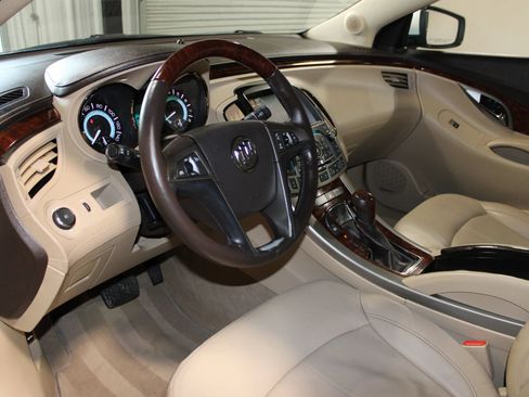 Used 2010 Buick LaCrosse CXL w/ Luxury Package FWD image 21