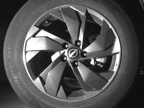 Used 2025 Nissan Rogue SV AWD/4WD image 13