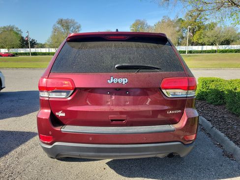 Used 2019 Jeep Grand Cherokee Laredo w/ Laredo X Package image 14