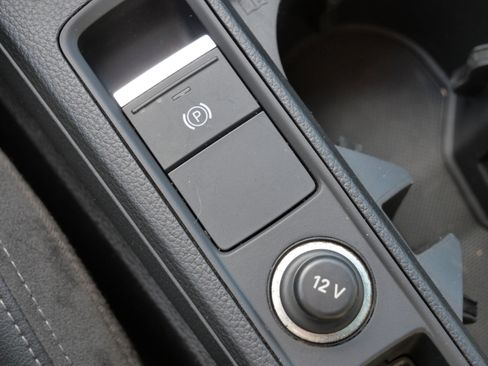 Used 2023 Audi Q3 2.0T Premium Plus w/ Premium Plus Package image 28