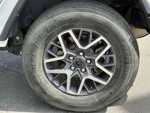 Used 2025 Jeep Wrangler Unlimited Sahara AWD/4WD image 30