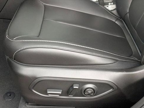 New 2025 Jeep Grand Cherokee L Limited w/ Trailer Tow Package image 4