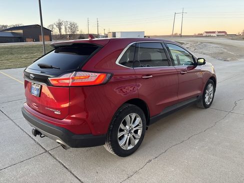 Used 2020 Ford Edge Titanium w/ Equipment Group 301A image 4