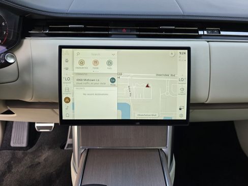 Certified 2025 Land Rover Range Rover Autobiography AWD/4WD image 21