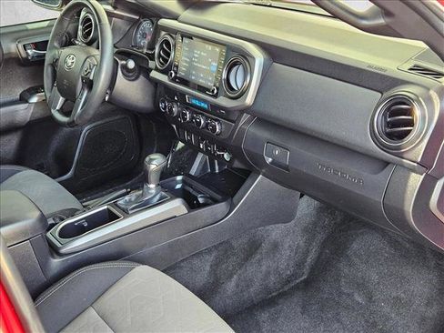 Used 2023 Toyota Tacoma TRD Off-Road image 19