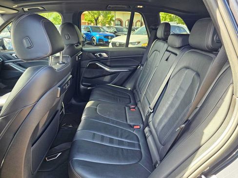 Used 2019 BMW X5 xDrive40i w/ M Sport Package AWD/4WD image 16