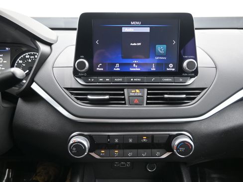 Certified 2025 Nissan Altima 2.5 S image 14