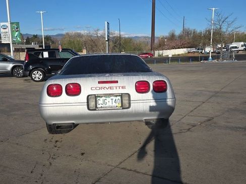 Used 1996 Chevrolet Corvette Coupe image 6