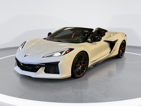 Used 2023 Chevrolet Corvette Z06 w/ Stealth Interior Trim Package image 3