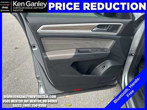 Used 2021 Volkswagen Atlas SEL Premium image 10