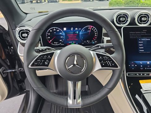 Certified 2025 Mercedes-Benz GLC 350e 4MATIC image 21