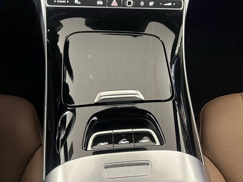 Used 2024 Mercedes-Benz CLE 300 4MATIC Cabriolet image 36