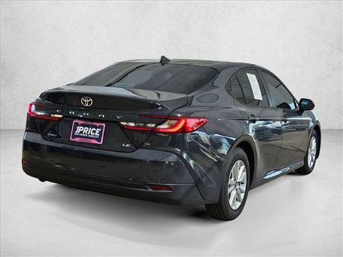 Used 2025 Toyota Camry LE FWD image 5