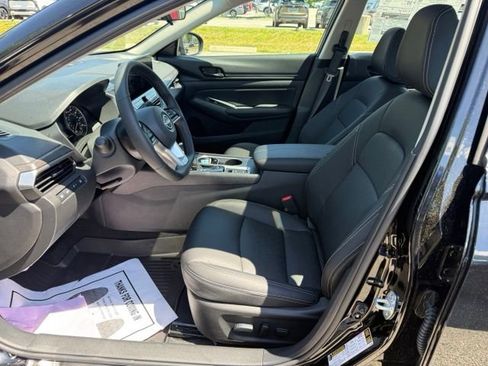 New 2026 Nissan Altima 2.5 SV FWD image 10