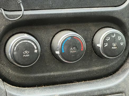 Used 2019 RAM ProMaster 1500 FWD image 18