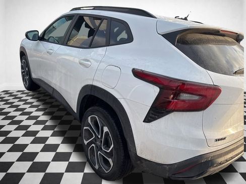 Certified 2025 Chevrolet Trax RS w/ Driver Confidence Package image 32