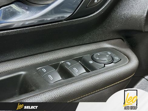 Used 2021 GMC Terrain SLE w/ Driver Convenience Package FWD image 20