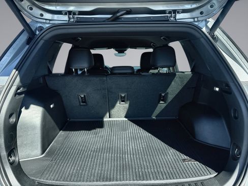 New 2026 Chevrolet Equinox ACTIV w/ Convenience Package III AWD/4WD image 32