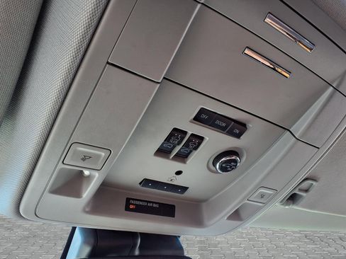 Used 2020 Chevrolet Suburban Premier w/ Premier Plus Edition image 25