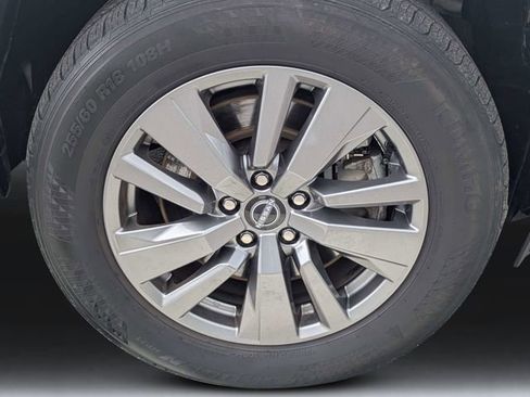 Used 2024 Nissan Pathfinder SV FWD image 11