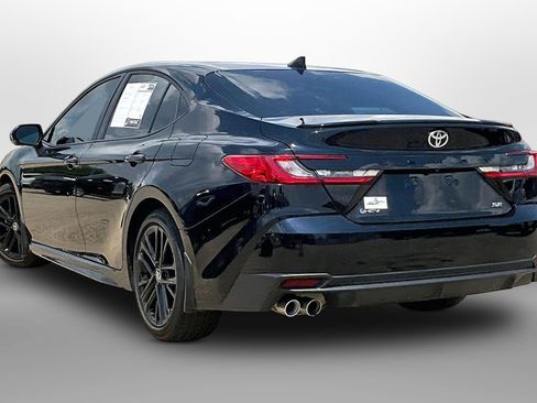 Used 2025 Toyota Camry SE w/ Convenience Package FWD image 10