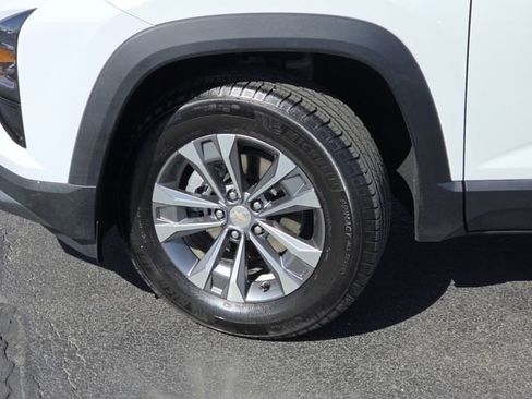 Certified 2026 Chevrolet Equinox LT w/ Convenience Package II image 25