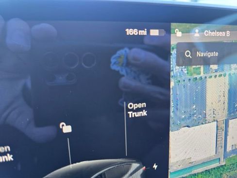 Used 2021 Tesla Model Y Long Range image 24