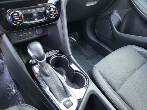 Used 2021 Buick Encore GX Select w/ Sport Touring Package image 32