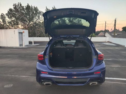 Used 2019 INFINITI QX30 Sport w/ Cargo Package image 25