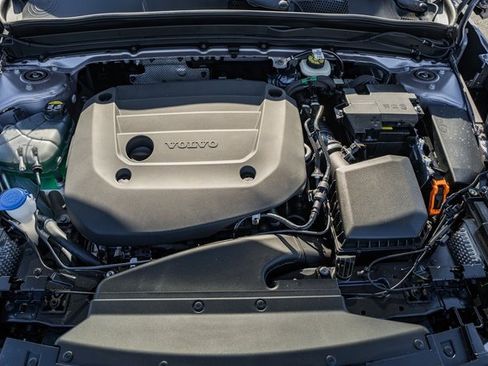 New 2026 Volvo XC40 B5 Plus w/ Protection Package Premier image 20