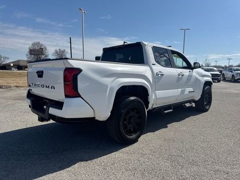 Used 2025 Toyota Tacoma SR5 image 6