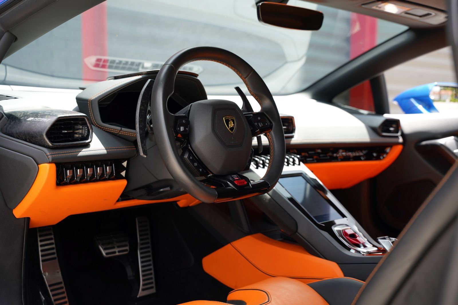 Used 2020 Lamborghini Huracan EVO RWD image 20