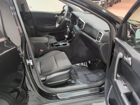 Certified 2022 Kia Sportage LX AWD/4WD image 10