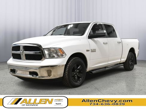 Used 2017 RAM 1500 Classic SLT image 1