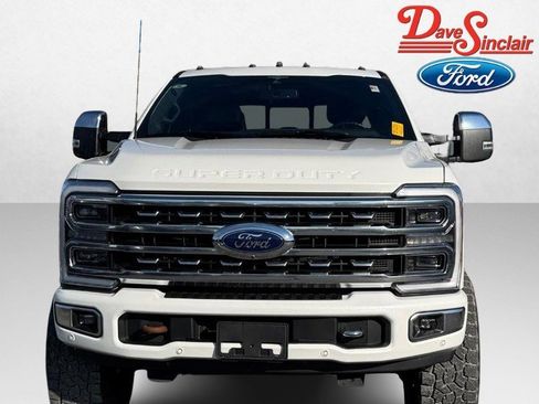 Used 2023 Ford F350 Platinum image 2