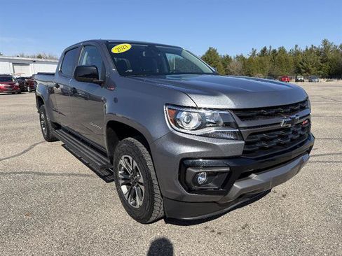 Used 2021 Chevrolet Colorado Z71 w/ Safety Package AWD/4WD image 5