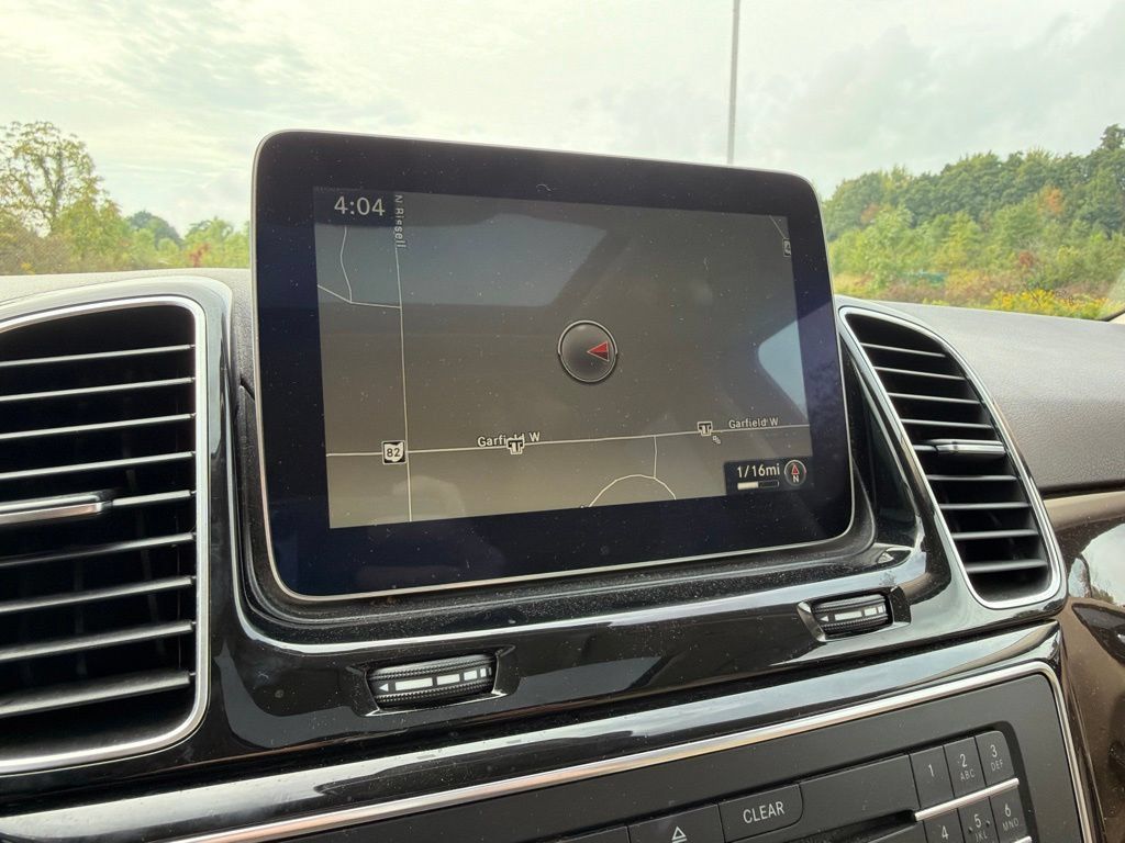 Used 2018 Mercedes-Benz GLE 350 4MATIC image 13