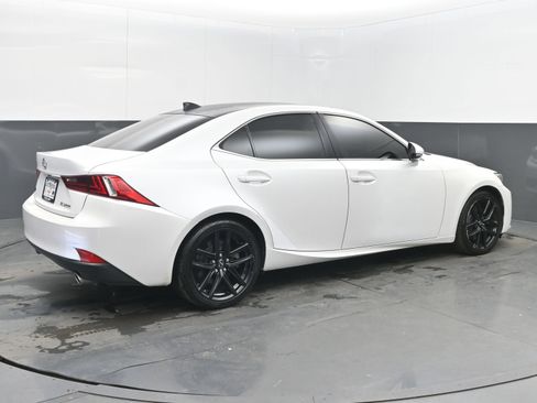 Used 2016 Lexus IS 200t image 9