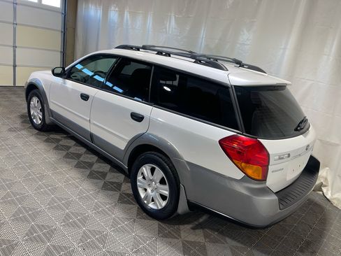 Used 2005 Subaru Outback 2.5i image 4