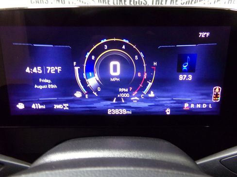 Used 2025 Chevrolet Traverse LT image 24