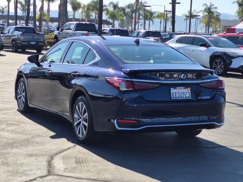 Used 2021 Lexus ES 300h w/ Accessory Package image 8