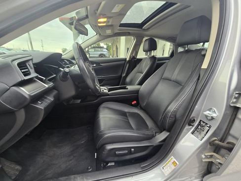 Used 2018 Honda Civic EX-L image 4